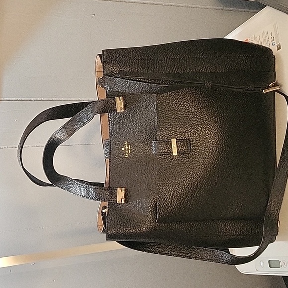EUC KATE SPADE BLACK BAG 😍 - Picture 1 of 8